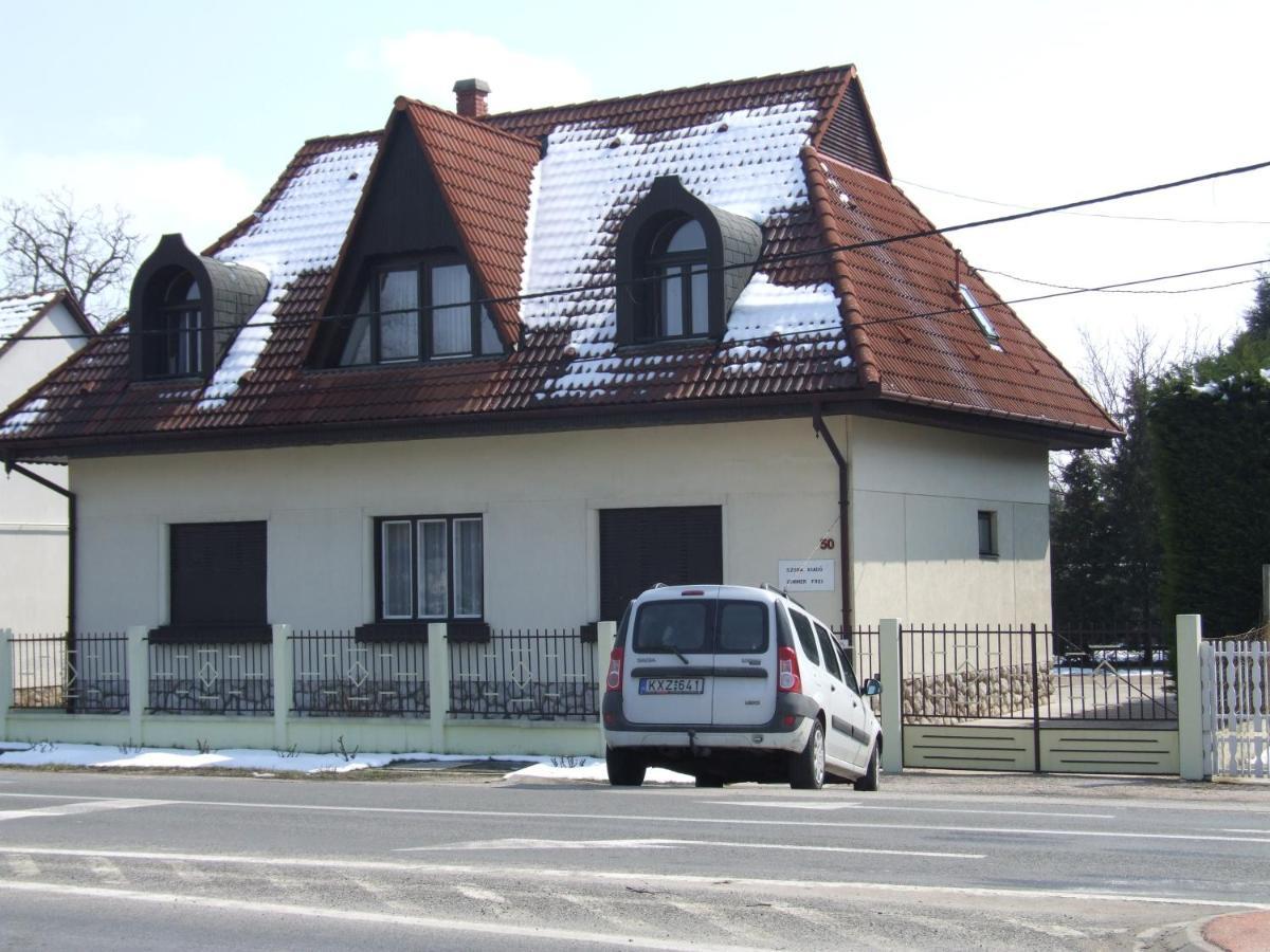 Révész Vendégház Harkány Exterior foto