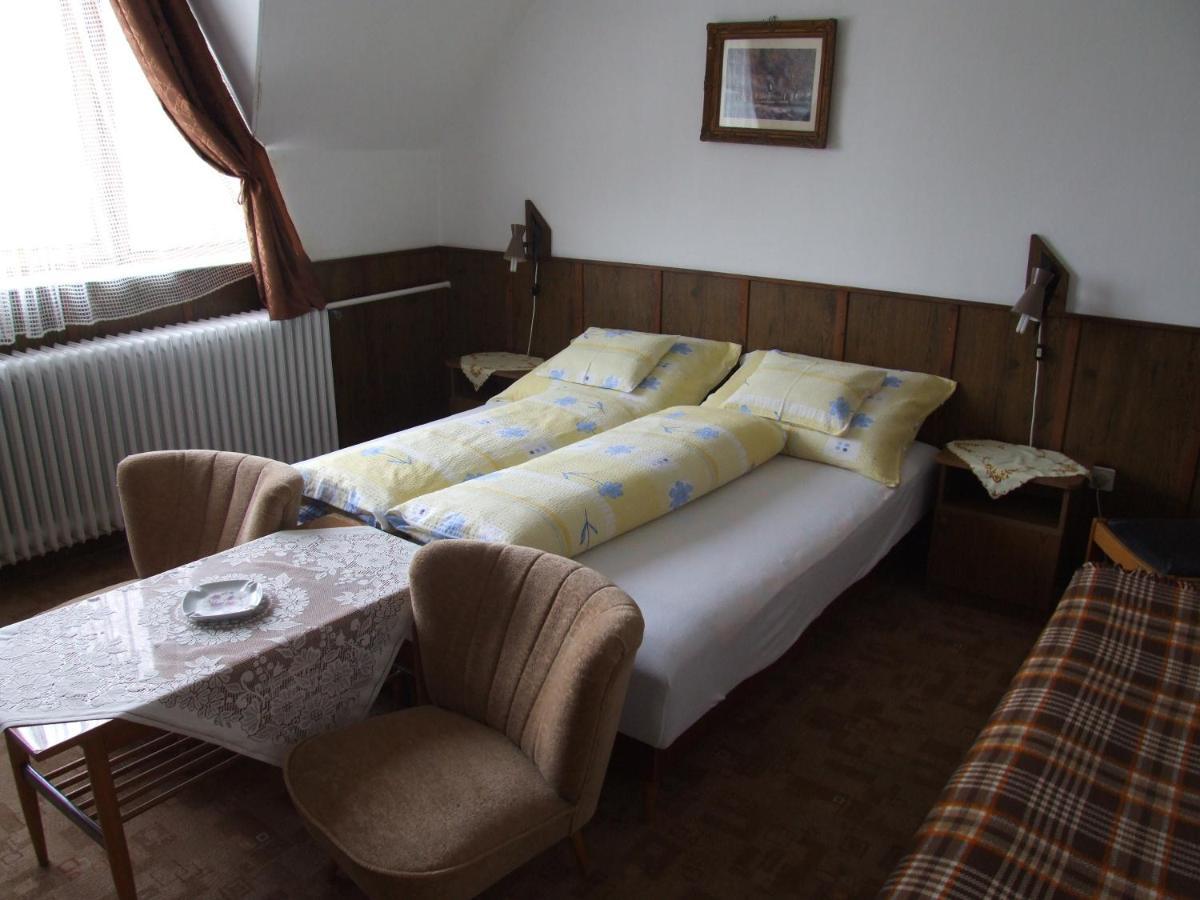 Révész Vendégház Harkány Habitación foto
