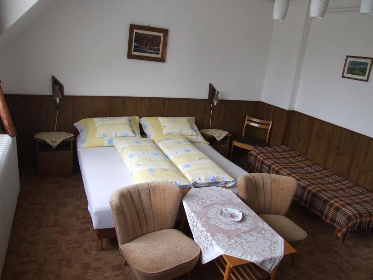 Révész Vendégház Harkány Habitación foto