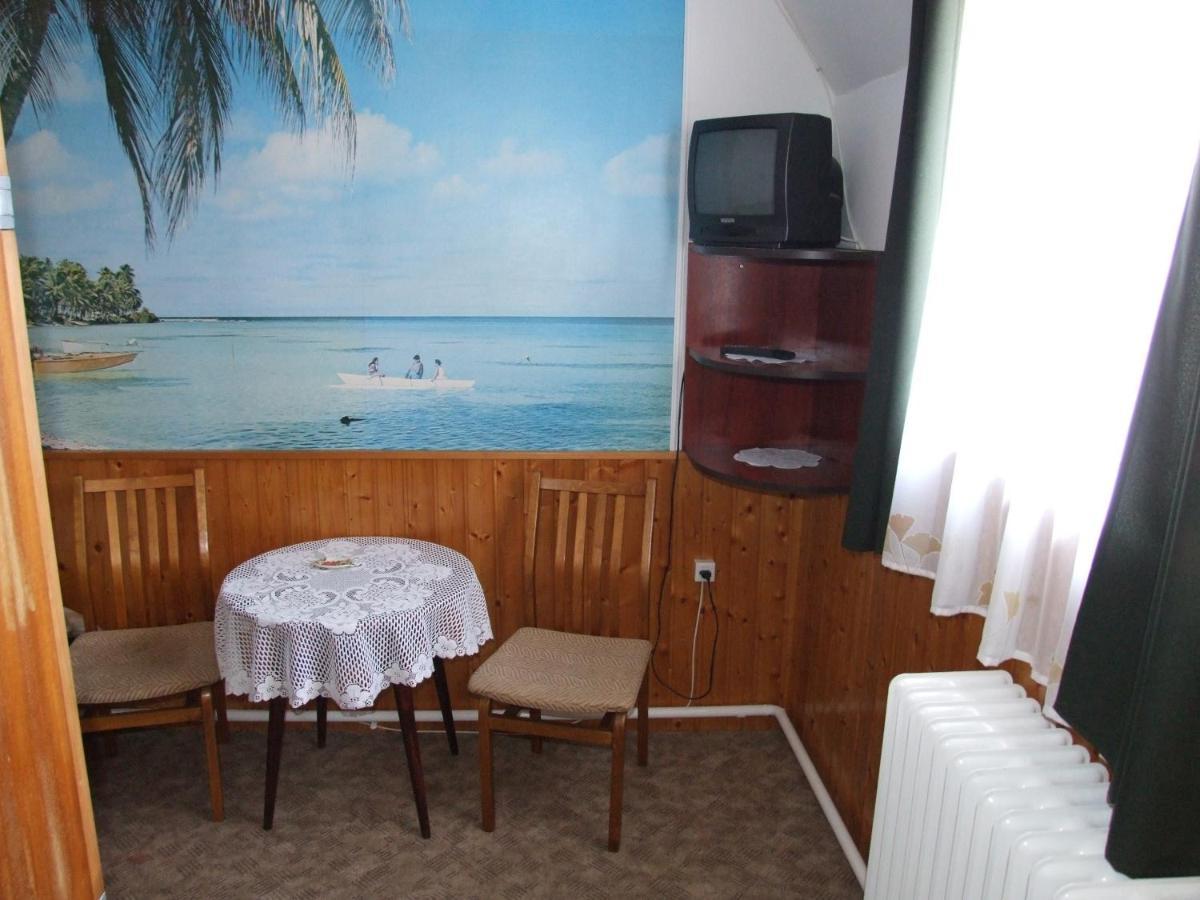 Révész Vendégház Harkány Habitación foto